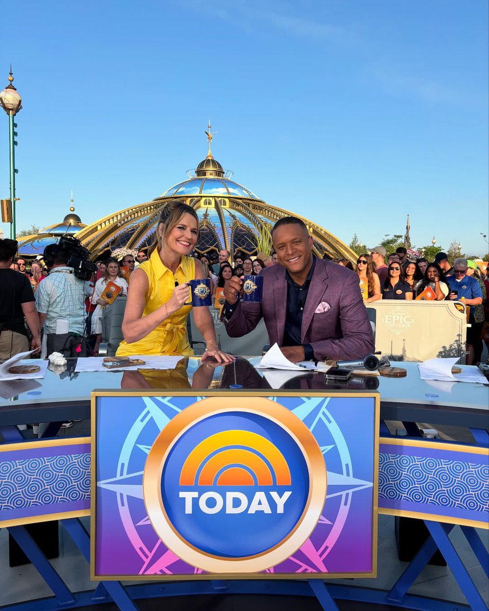 Craig Melvin tweet media