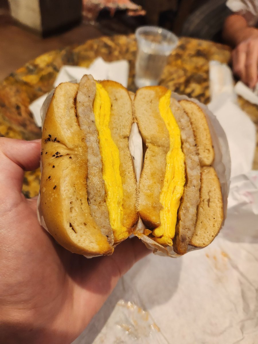 DC_Sandwich's tweet photo. Call Your Mother, West End

Rob (Lox on Everything): 6.5/10
Jake (Turkey Maple): 6.7/10 https://t.co/xwuND0HQTk