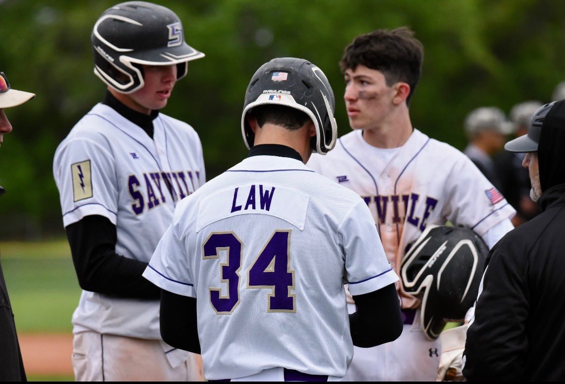On to round 2!! 
🟣🟡⚾️