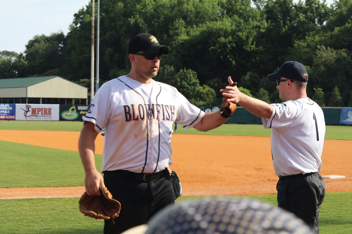 Lexington Sheriff (@lcsd_news) on Twitter photo We’re headed back out on the ball field ⚾️
Join us at <a href="/GoBlowfish/">Blowfish Baseball</a> Stadium on Saturday, May 31 for a head-to-head softball game against <a href="/RCSD/">Richland County Sheriff's Dept.</a> at 5:30 p.m.! Proceeds will go towards USO South Carolina.
Get your tickets now >> bit.ly/4do0J8u We’re headed back out on the ball field ⚾️
Join us at <a href="/GoBlowfish/">Blowfish Baseball</a> Stadium on Saturday, May 31 for a head-to-head softball game against <a href="/RCSD/">Richland County Sheriff's Dept.</a> at 5:30 p.m.! Proceeds will go towards USO South Carolina.
Get your tickets now >> bit.ly/4do0J8u