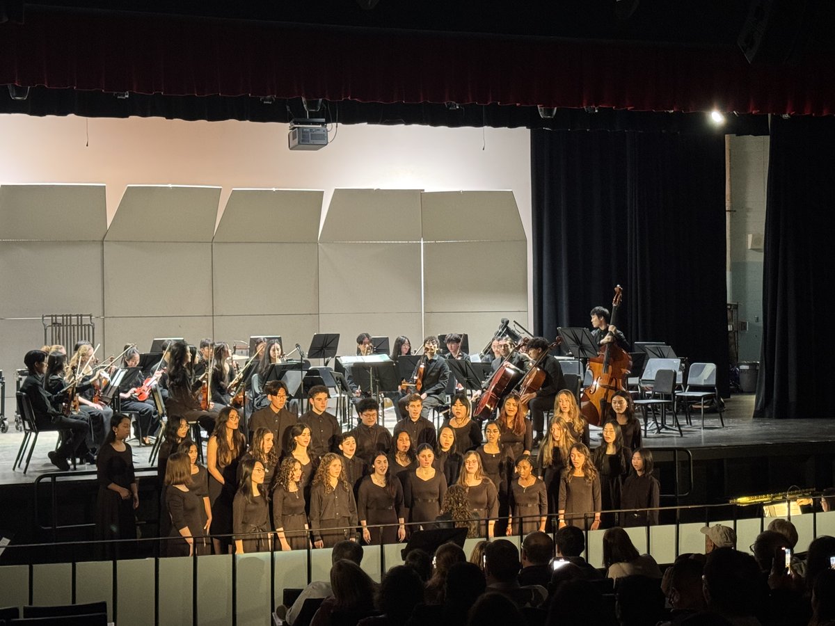 Congratulations to the NVD Music Department on an outstanding end of year Awards Concert!
#nvdpride, #nvpride, #nvcpride