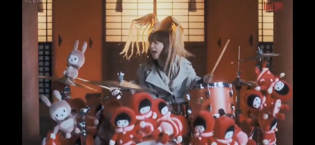 nicorinconisuta's tweet image. オープニングショー 「RYDEEN REBOOT」 YMO |  MUSIC AWARDS JAPAN 2025 youtu.be/Yksraf8Wtek?si… @YouTubeより

YUKIちゃん3分48秒〜🎀ིྀ
神様もつられて歌うよ〜🫶
夢ならば覚めないで〜✨
むぎゅむぎゅに詰まったゆきんこちゃんドラムセット可愛すぎた🤦‍♀️💕
 #YUKI
 #OneOneOne
 #MAJ