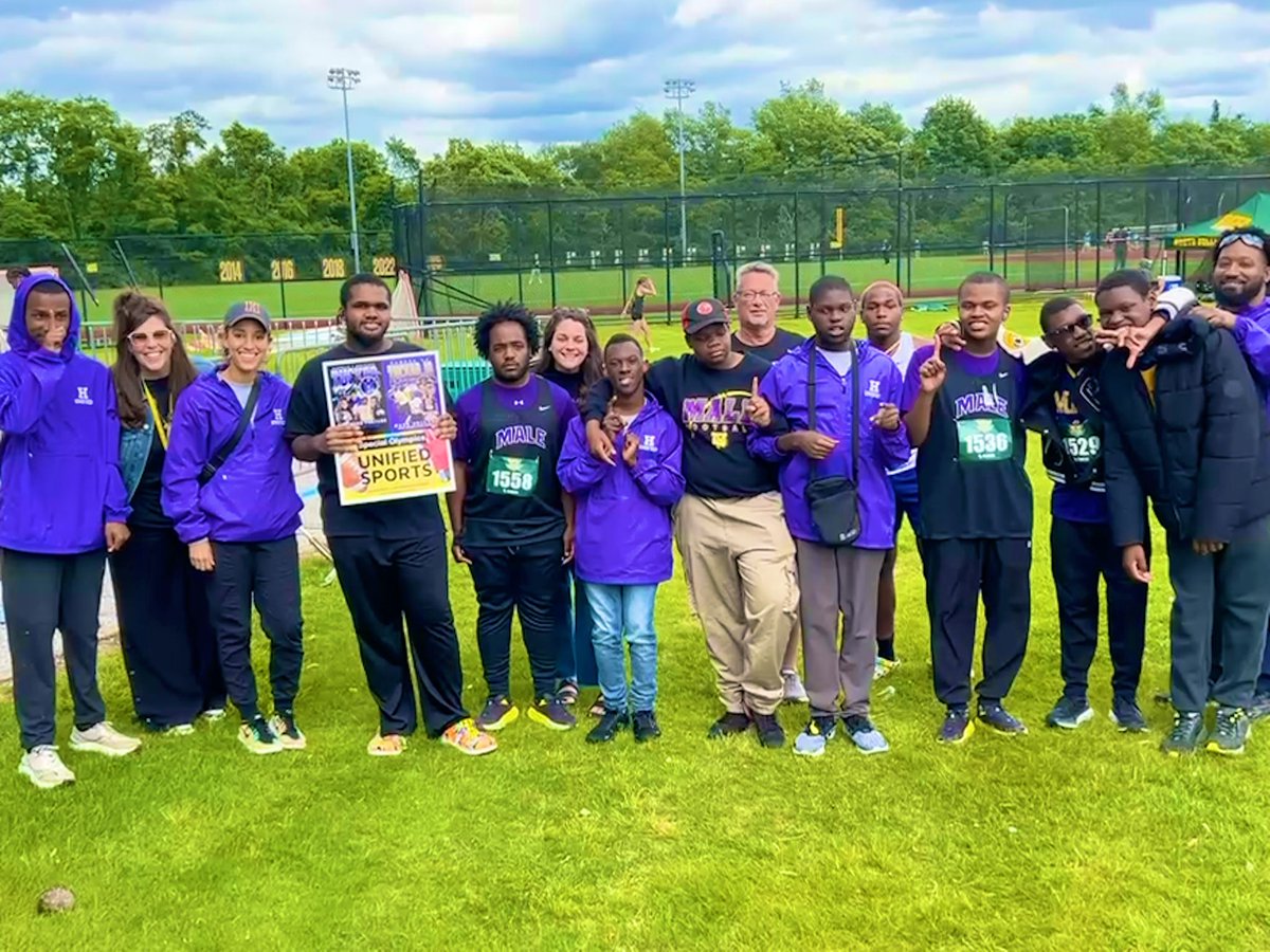 Kait Mason, M.Ed πβοΈ (@kaitcongomason) on Twitter photo History happened last night! <a href="/MaleBulldogs/">MALE HS Athletics</a> Unified Track Team competed in regionals! There was only 1 other unified team in our region but Male showed up &showed out! Many new PRβs! &let me tell youβ¦ Mr. AD being front & center rooting our kids on meant theπ! Next upβ¦ state ππ½ History happened last night! <a href="/MaleBulldogs/">MALE HS Athletics</a> Unified Track Team competed in regionals! There was only 1 other unified team in our region but Male showed up &showed out! Many new PRβs! &let me tell youβ¦ Mr. AD being front & center rooting our kids on meant theπ! Next upβ¦ state ππ½