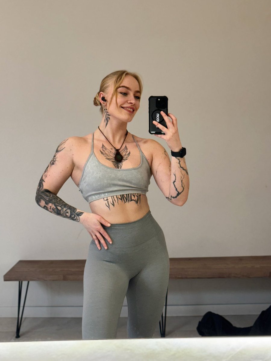 milafique's tweet image. Dans quelques mois, je serai enfin Coach sportif diplômée d’État ! 🏋🏻‍♀️