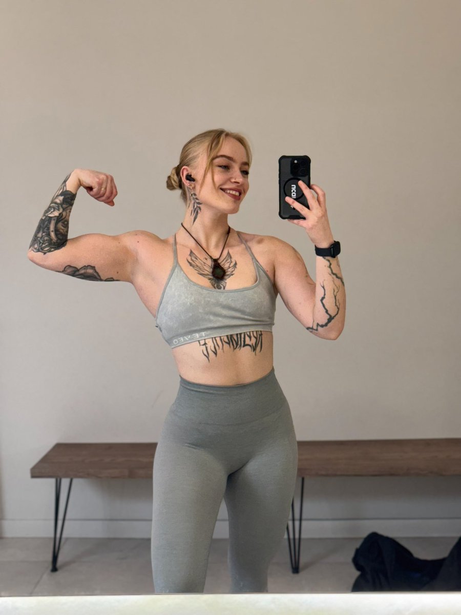 milafique's tweet image. Dans quelques mois, je serai enfin Coach sportif diplômée d’État ! 🏋🏻‍♀️