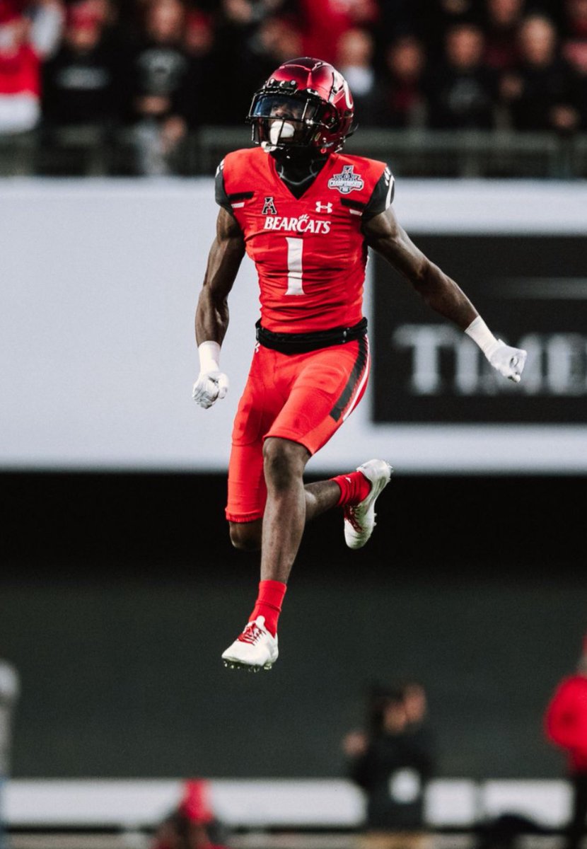 Monsanna Torbert Jr (@ohthats_uno) on Twitter photo Blessed to Receive An offer from the University of Cincinnati 🅱️🐻Thank you <a href="/TysonVeidt/">Tyson Veidt</a> For the opportunity #Allglorytogod #ENG 📍<a href="/GoBearcatsFB/">Cincinnati Football</a> <a href="/CoachTy_1/">Tyler Williams</a> <a href="/SWiltfong_/">Steve Wiltfong</a> <a href="/Rivals/">Rivals</a> <a href="/TaftNationFB/">TaftHighSchoolFB</a> <a href="/adamgorney/">Adam Gorney</a> <a href="/JaredLuginbill/">Jared Luginbill</a> Blessed to Receive An offer from the University of Cincinnati 🅱️🐻Thank you <a href="/TysonVeidt/">Tyson Veidt</a> For the opportunity #Allglorytogod #ENG 📍<a href="/GoBearcatsFB/">Cincinnati Football</a> <a href="/CoachTy_1/">Tyler Williams</a> <a href="/SWiltfong_/">Steve Wiltfong</a> <a href="/Rivals/">Rivals</a> <a href="/TaftNationFB/">TaftHighSchoolFB</a> <a href="/adamgorney/">Adam Gorney</a> <a href="/JaredLuginbill/">Jared Luginbill</a>