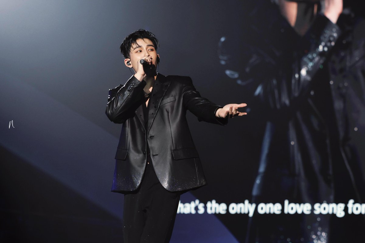 🎤

PONDPHUWIN LOVEMOSPHERE D2
#LOLFanFest2025D2
#ppnaravit