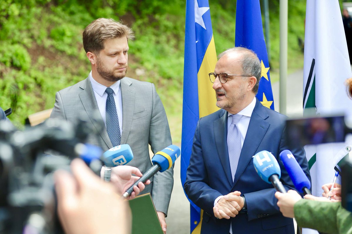 Luigi Soreca (@lsorecaeu) on Twitter photo It was a great honour today to receive my own tree along Ambassadors' Alley in Sarajevo! 🌳
Thank you to #Sarajevo Stari Grad Mayor <a href="/IrfanCengic/">Irfan Čengić</a> for the invitation and for continuing this nice tradition.
This is one of my favourite places in Sarajevo for a walk, and I am also It was a great honour today to receive my own tree along Ambassadors' Alley in Sarajevo! 🌳
Thank you to #Sarajevo Stari Grad Mayor <a href="/IrfanCengic/">Irfan Čengić</a> for the invitation and for continuing this nice tradition.
This is one of my favourite places in Sarajevo for a walk, and I am also