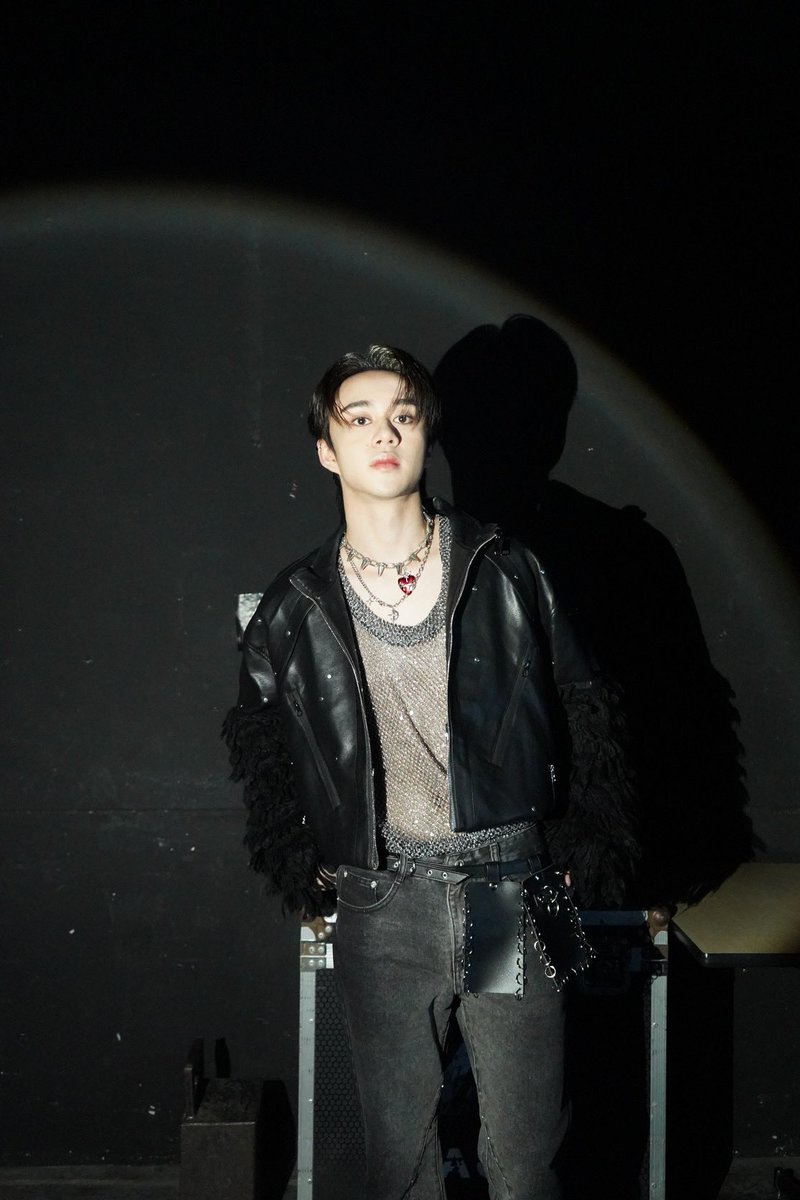 bb_metas's tweet image. 🙏🏻#Project_HOWLS  #BBMetas  #NoeulS2EternitySunsetFancon