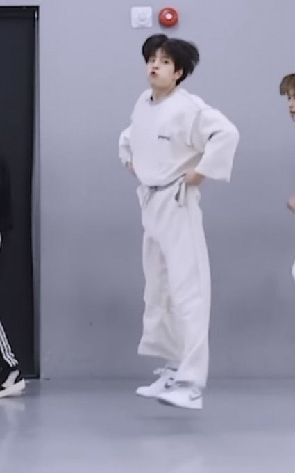 のーのー(^o^) tweet media