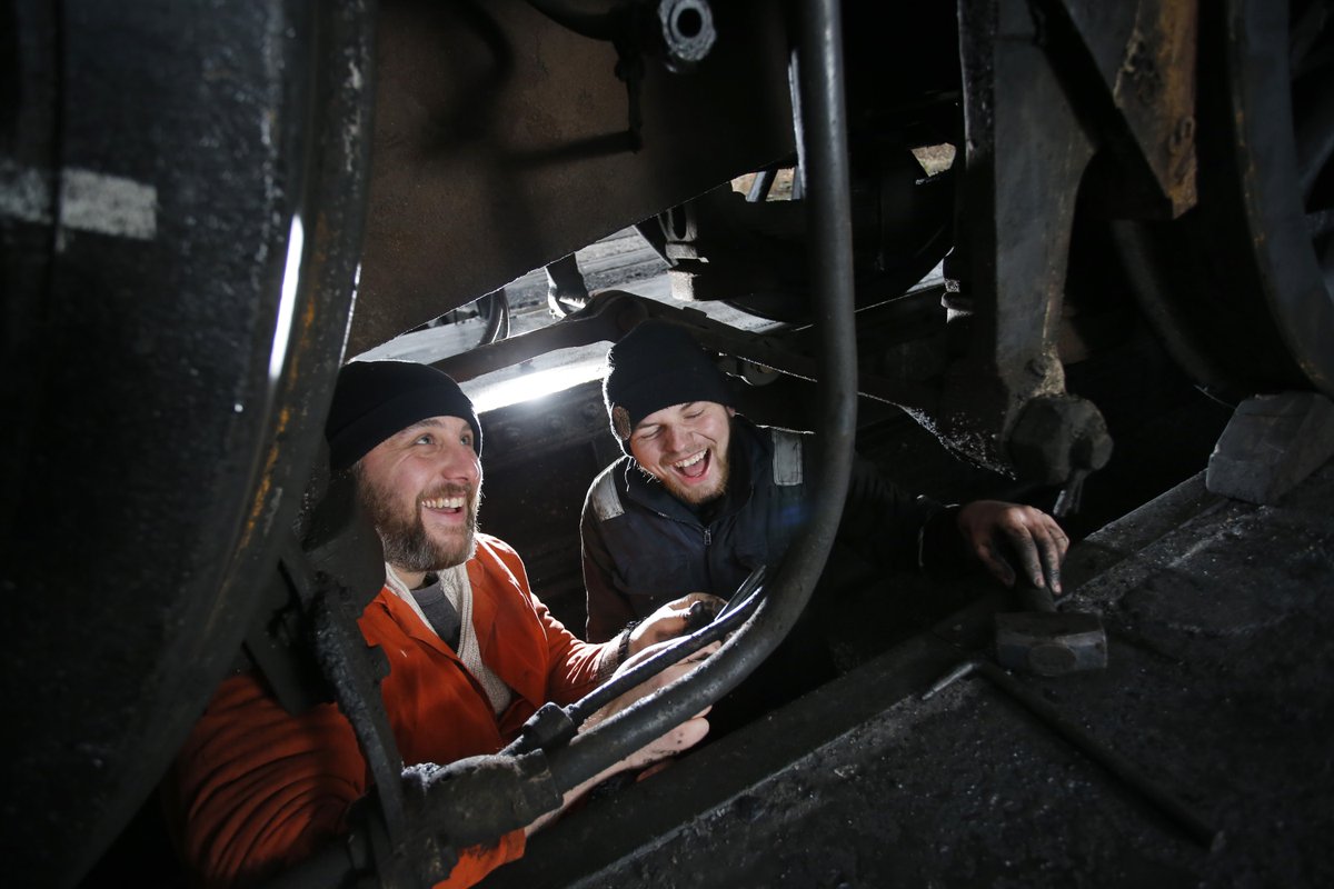 At NYMR, our diesels keep things running, especially backing up steam stars like Repton in tough weather. With retirements &amp; a skills shortage, we need more hands on deck! From fault finding to engine cleaning, it’s vital work that keeps our heritage moving. 🚂