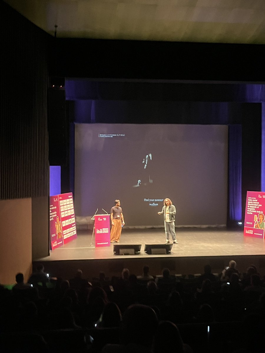 Impresionante la campaña de <a href="/magnum/">Katrina Rogers</a>. Enhorabuena por el trabajazo y el resultado final. <a href="/LOLAmullenlowe/">LOLAmullenlowe</a> #jornadasexterior25 #ooh #publicidad #invierno #helado