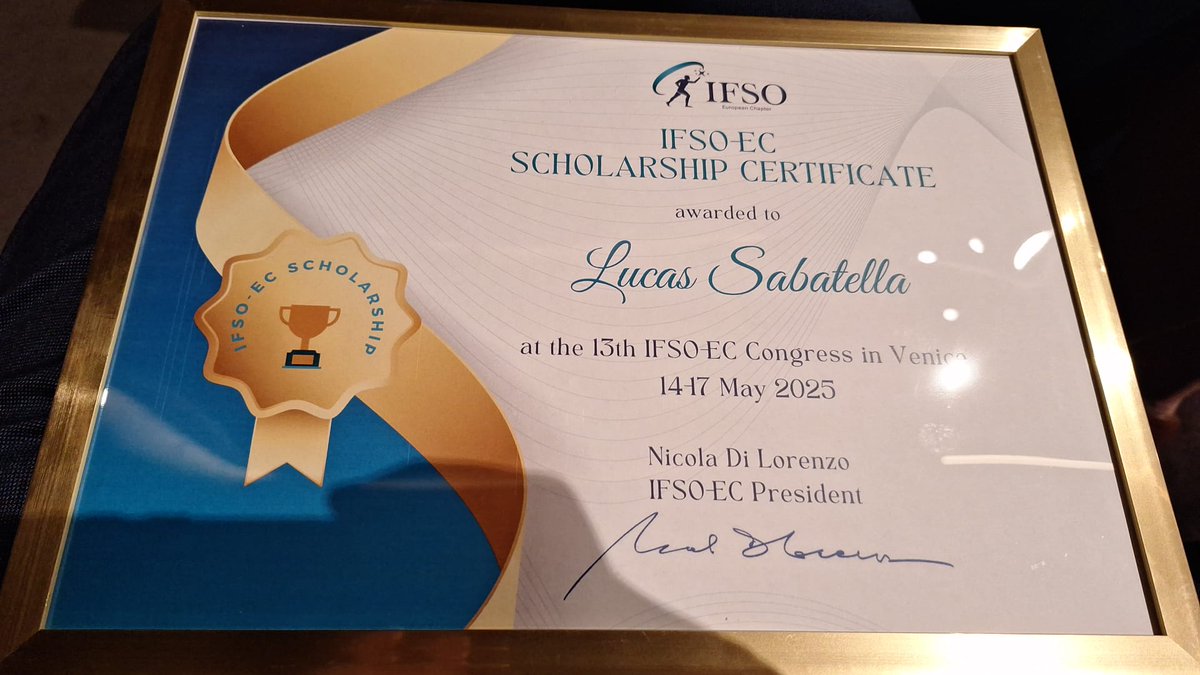 ClinicaNavarra's tweet photo. Enhorabuena a @LucasSabatella, residente de @cun_surgery y ganador de la beca internacional de @IfsoSecretariat en el 13th Congreso de esta federación internacional. Se otorgan 5 en el mundo, en base al #curriculum del aspirante y la calidad de los trabajos presentados 👏 https://t.co/Hhru31P8wG
