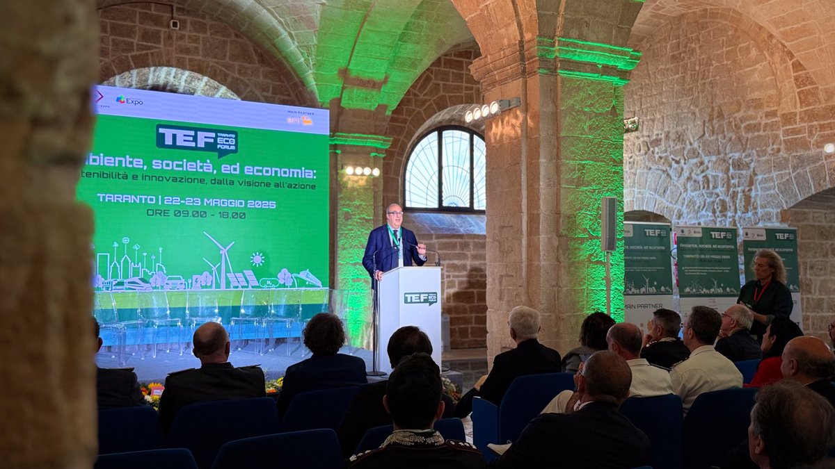 AdSP del Mar Ionio (@portoditaranto) on Twitter photo Ha preso il via oggi il 🟢 TEF-Taranto Eco Forum 2025, evento promosso e organizzato da Eurota ETS e <a href="/RemTechExpo/">RemTech EXPO</a>.
Questo pomeriggio, alle ore 📌15:35, il Commissario Straordinario dell’AdSPMI Sergio Prete, sarà 🗣️ relatore alla tavola rotonda "Blue Economy, tra mare e porto". Ha preso il via oggi il 🟢 TEF-Taranto Eco Forum 2025, evento promosso e organizzato da Eurota ETS e <a href="/RemTechExpo/">RemTech EXPO</a>.
Questo pomeriggio, alle ore 📌15:35, il Commissario Straordinario dell’AdSPMI Sergio Prete, sarà 🗣️ relatore alla tavola rotonda "Blue Economy, tra mare e porto".