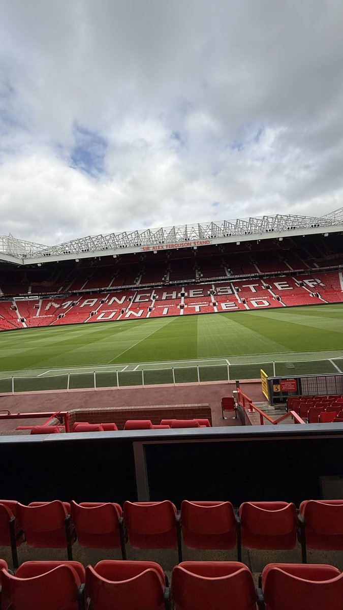 Je peux maintenant cocher de bucketlist
 « Visiter le Theatre of Dreams »🤩✅