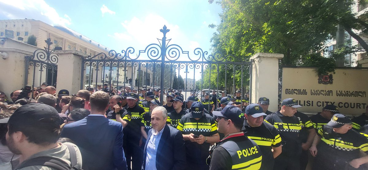 Huge police presence blocking the entry to the Tbilisi City Court which is to decide whether to arrest one of the opposition leaders - Zurab Japaridze