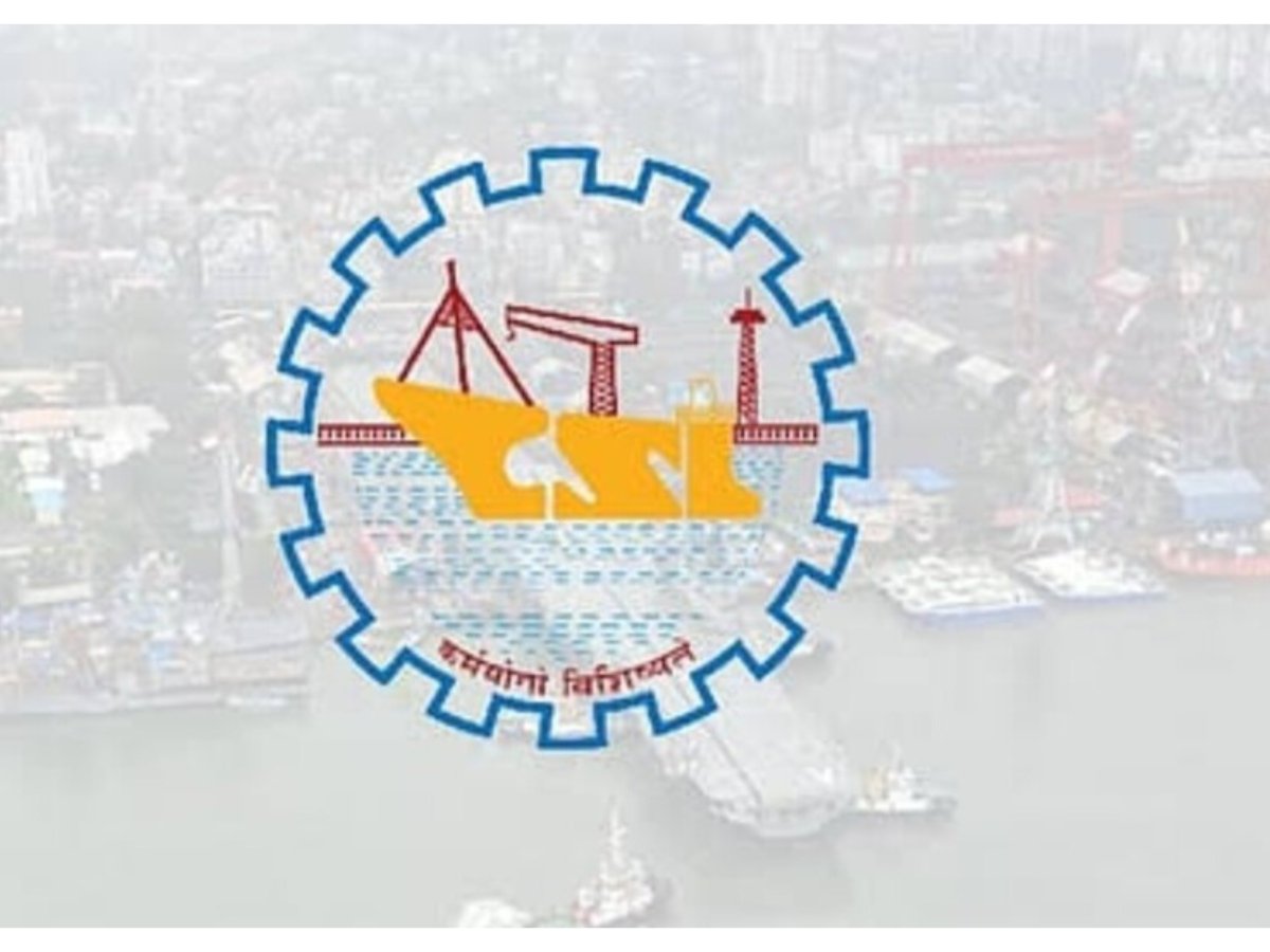 psuconnect's tweet photo. Dr Harikrishnan. S set to join as Director (Operations) at Cochin Shipyard Ltd...
Know about Dr Harikrishnan. S:
https://t.co/4Rl47B6GCD
#CochinShipyard #PublicEnterprises #DrHarikrishnanS #newface #NewAppointment #DirectorOperations #LeadershipAppointment @cslcochin https://t.co/vTnLOBf86J