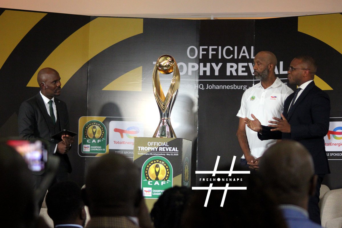FreshMaster_SA's tweet photo. Official Trophy Reveal 🏆 
#TotalEnergiesCAFCL ⛽⭐ 
#FreshOnSnaps ❤️=⚽ https://t.co/TJEFxSrIZ6