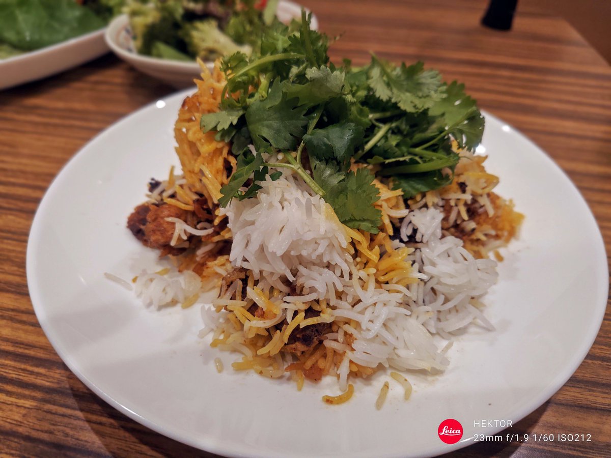 ムスメがお客様より香菜をいただいたので旨味フルフルのチキンビリヤニをリクエスト…

味も香りもフルフルです