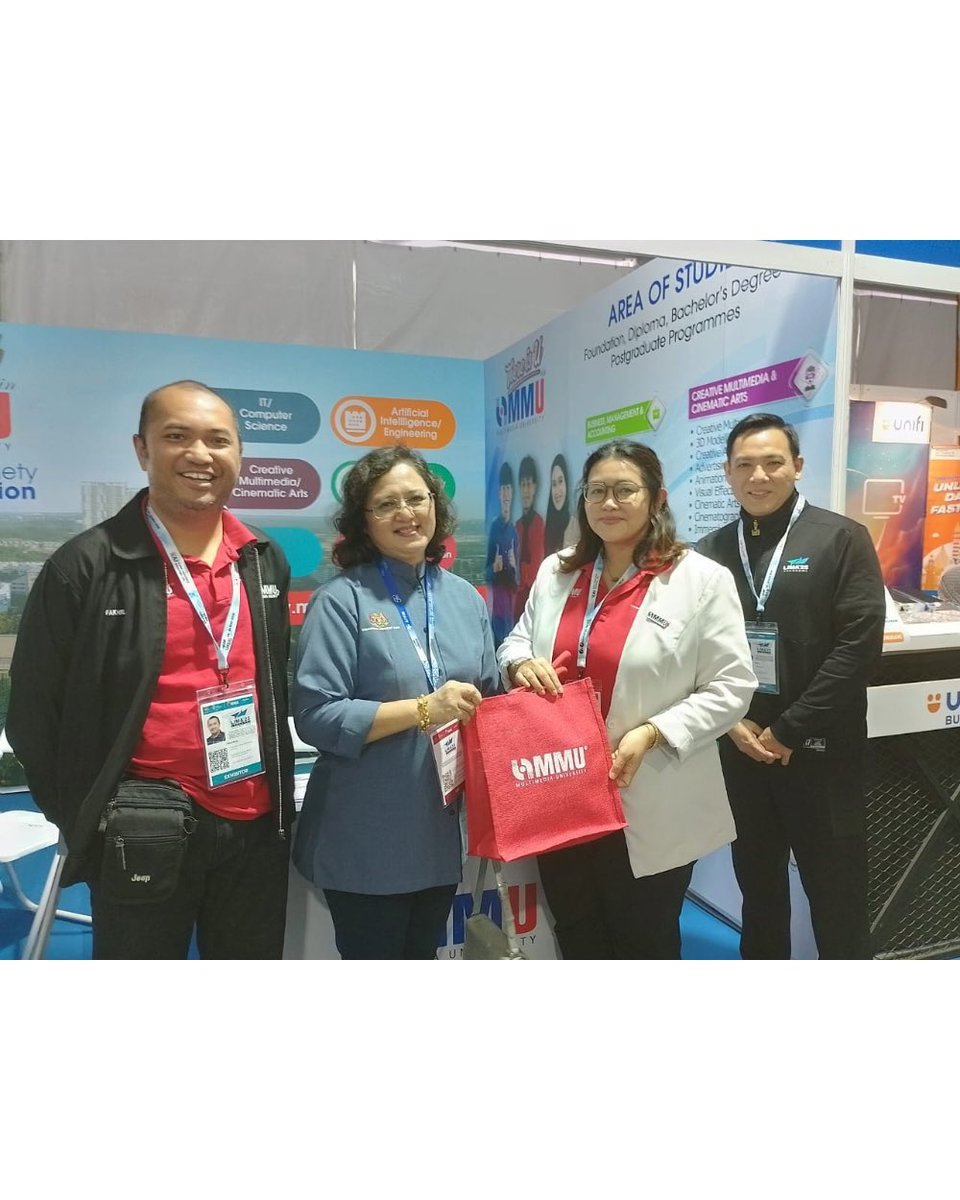 mmumalaysia's tweet photo. MMU is proud to participate for the first time in the Langkawi International Maritime and Aerospace Exhibition (LIMA) and we are here at the Mahsuri International Exhibition Centre (MIEC) from Day 1 until 24 May 2025!
ย
As LIMA showcases cutting-edge technologies and global expertise, MMU invites you to explore how education powers innovation. Whether you are taking your first step into university or aiming to advance your career, higher education remains key to long-term success and future-readiness.
ย
Our presence at #LIMA2025 is proudly supported by Telekom Malaysia (TM). We were also honoured by the visit of YBhg. Datuk Prof. Dr. Azlinda Azman, Director General of Higher Education (MOHE), to our booth yesterday.
ย
โ
Weโve sparked the conversation.
๐ Now itโs your turn to explore.
ย
Come meet us and discover how MMU can be part of your future.
See you in Langkawi at LIMA 2025!
ย
#MMUatLIMA2025 #LIMA2025
#MMUisYouLeadingTheDigitalFuture
#ThereIsUinMMU