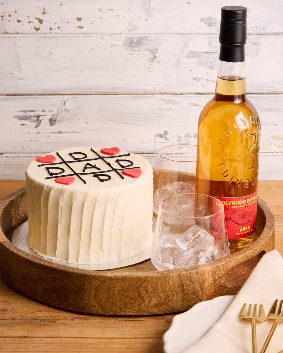 hummingbbakery's tweet photo. This Father's Day, we’ve teamed up with Holyrood Distillery to bring you the ultimate gift for the father figure in your life: cake and whisky 🥃🍰
⁠
Available for London delivery or collection, it’s the perfect way to celebrate!

Shop here: https://t.co/fwR6jcQYkL https://t.co/PDNc50ZPQi
