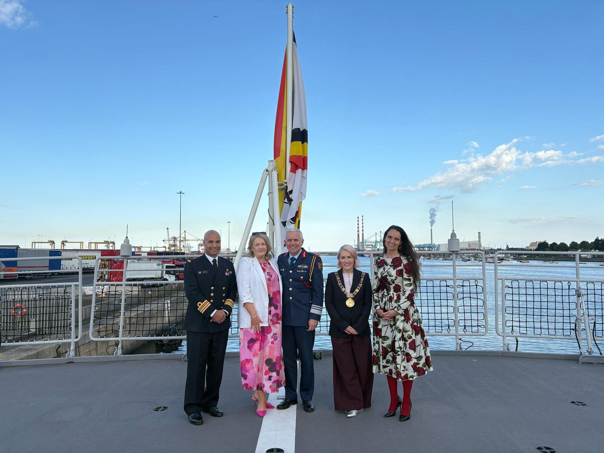 Karen van Vlierberge -K2V (@k2vlierberge) on Twitter photo So proud to host a farewell reception for 🇮🇪 <a href="/DF_COS/">Rossa Mulcahy</a> Clancy at 🇧🇪 BNS Louise-Marie <a href="/DublinPortCo/">Dublin Port</a>.
🙏<a href="/TheBelgianNavy/">Belgian Navy 🇧🇪</a> <a href="/ComdF931LOMA/">Commandant F931 Louise-Marie</a> Gacas & crew for the great hospitality!
🙏<a href="/LordMayorDublin/">Lord Mayor of Dublin</a> for your warm words.
Fair winds & following seas as new 🇪🇺<a href="/ChairmanEUMC/">Chair of the EU Military Committee</a> dear General! So proud to host a farewell reception for 🇮🇪 <a href="/DF_COS/">Rossa Mulcahy</a> Clancy at 🇧🇪 BNS Louise-Marie <a href="/DublinPortCo/">Dublin Port</a>.
🙏<a href="/TheBelgianNavy/">Belgian Navy 🇧🇪</a> <a href="/ComdF931LOMA/">Commandant F931 Louise-Marie</a> Gacas & crew for the great hospitality!
🙏<a href="/LordMayorDublin/">Lord Mayor of Dublin</a> for your warm words.
Fair winds & following seas as new 🇪🇺<a href="/ChairmanEUMC/">Chair of the EU Military Committee</a> dear General!