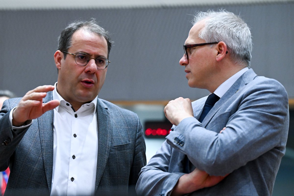 Belgium in the EU (@belgiumineu) on Twitter photo From cutting red tape to supporting industry & a level playing field: busy day at #COMPET Council, with Deputy Prime Minister <a href="/DavidClarinval/">David Clarinval</a> & Flemish Minister-President <a href="/MDiependaele/">Matthias Diependaele</a> representing Belgium ๐ง๐ช
On the agenda:
๐ช Boosting competitiveness
๐ Single Market Strategy From cutting red tape to supporting industry & a level playing field: busy day at #COMPET Council, with Deputy Prime Minister <a href="/DavidClarinval/">David Clarinval</a> & Flemish Minister-President <a href="/MDiependaele/">Matthias Diependaele</a> representing Belgium ๐ง๐ช
On the agenda:
๐ช Boosting competitiveness
๐ Single Market Strategy