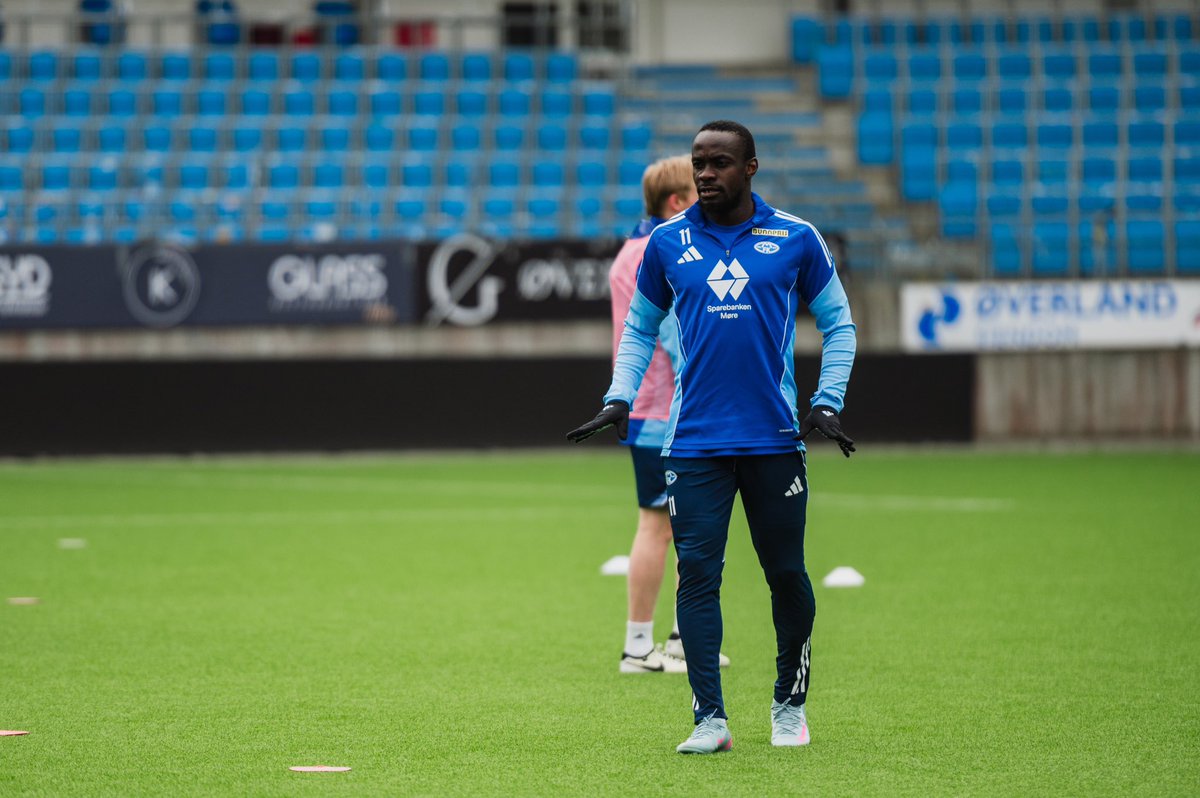 CalebZady's tweet photo. 💙ZSC💙❤️✌🏾🤘🏾❤️ 🇳🇴 @Molde_FK 🇳🇴 https://t.co/2hYSov6ww9