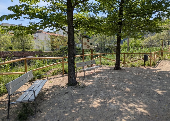 #Olocau estrena la ‘Senda dels llidoners’ infoturia.com/olocau/77592-o… <a href="/AntonioRoperoM1/">Antonio Ropero Morales</a> <a href="/turismeolocau/">Turisme Olocau</a> <a href="/GVAparcs/">GVA Parcs Naturals</a>