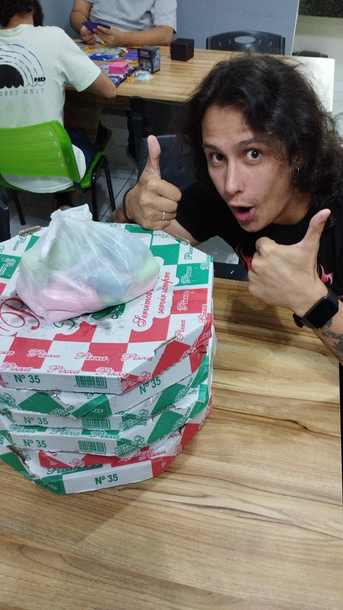 So, this monday I promised my lgs that if the bonds got unbanned I would pay for pizza... WELP THEY GOT UNBANNED