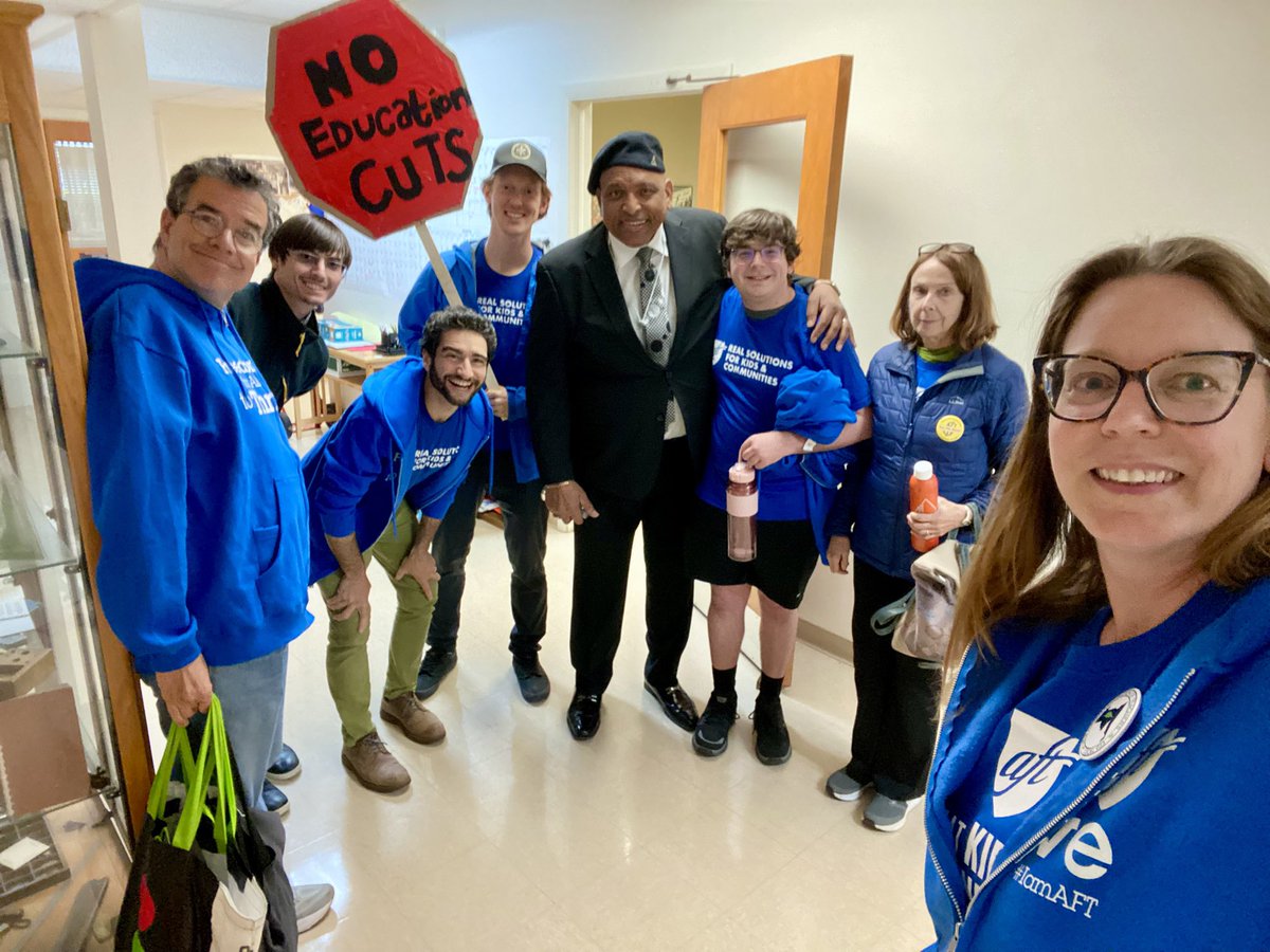 New Haven is a Union Town! Grateful to <a href="/newhavenrising/">New Haven Rising</a> for their solidarity as <a href="/NHFT933/">New Haven Federation of Teachers Local 933</a> continues to fight for the schools our students and communities deserve! Fix the formula and fund our schools! Pass SB8 and enact the Trust Act!