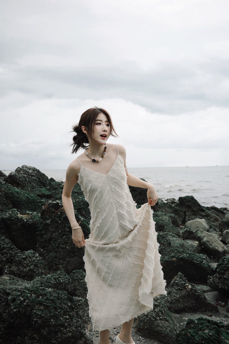 Calmness over chaos🫧

<a href="/hm/">H&M</a> #HM #HMThailand
#HMThailandxYoko
#YokoApasra