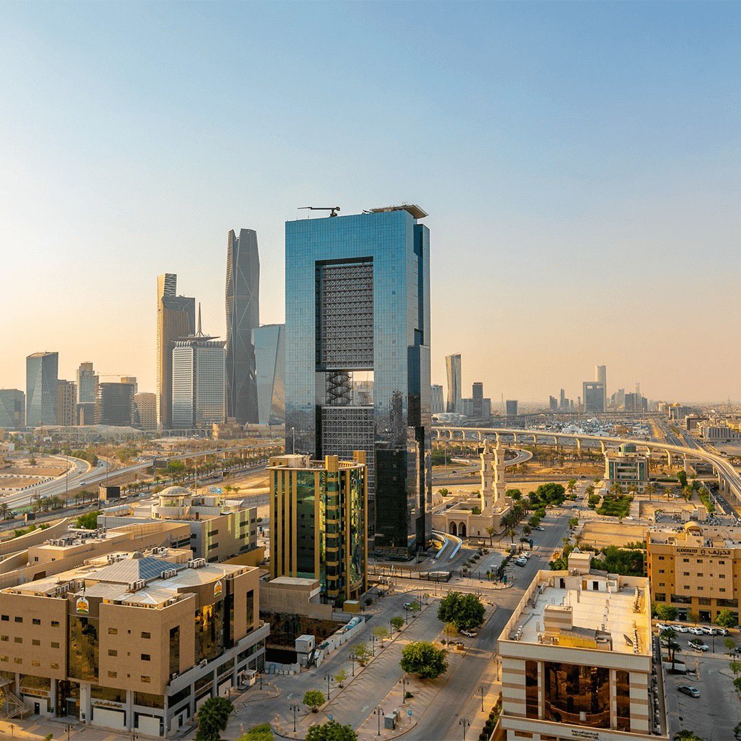 ترغب بسيوله تحتاج تمويل
يوجد لدينا جهات تمويليه برهن العقار
شرط تكون لها دخل جيد
السرعه ب الانجاز .....