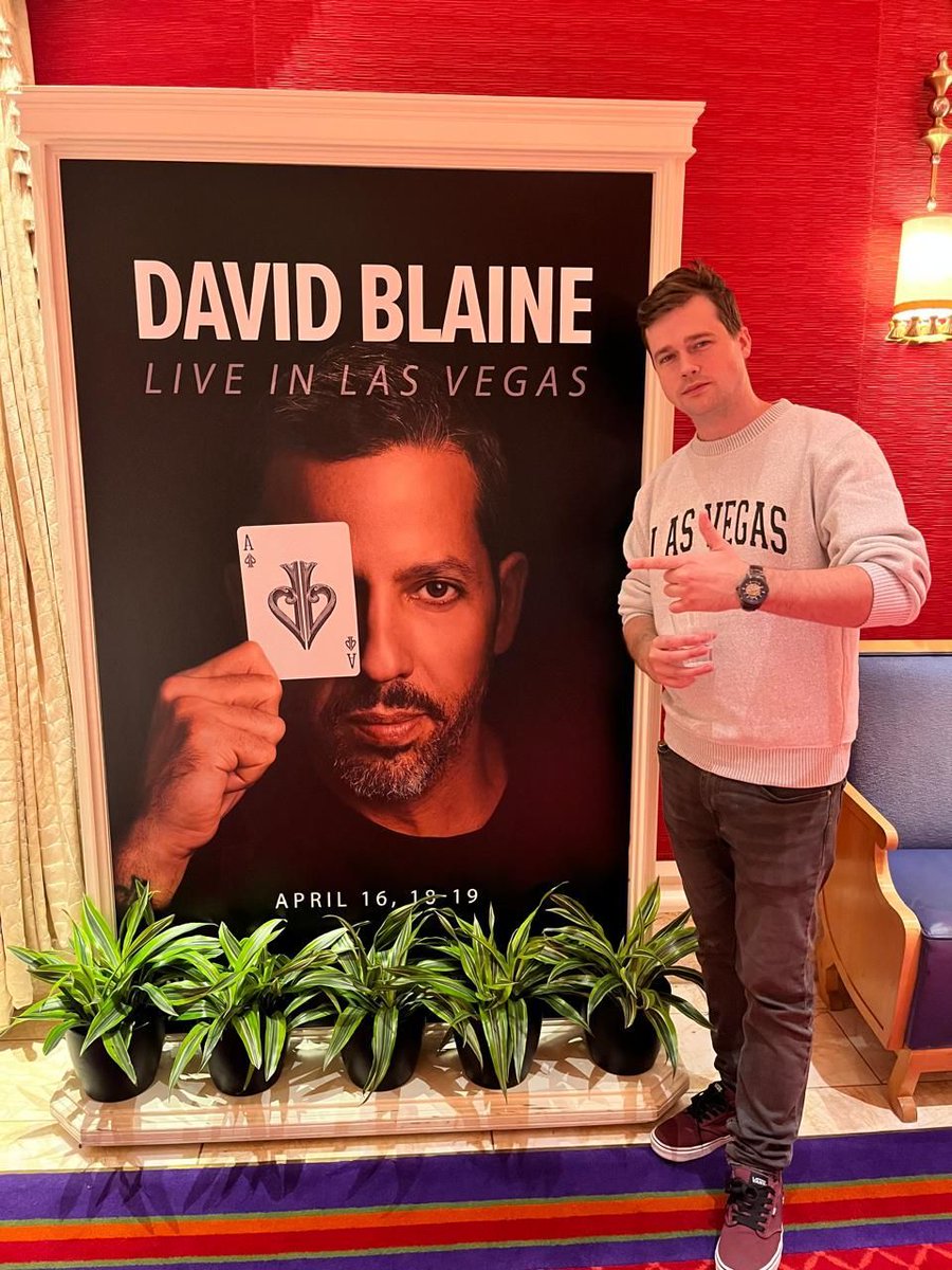 So incredible to witness one of my heroes and inspirations in real life... <a href="/davidblaine/">David Blaine</a> it was EPIC in Las Vegas 🙌🎉🇺🇸