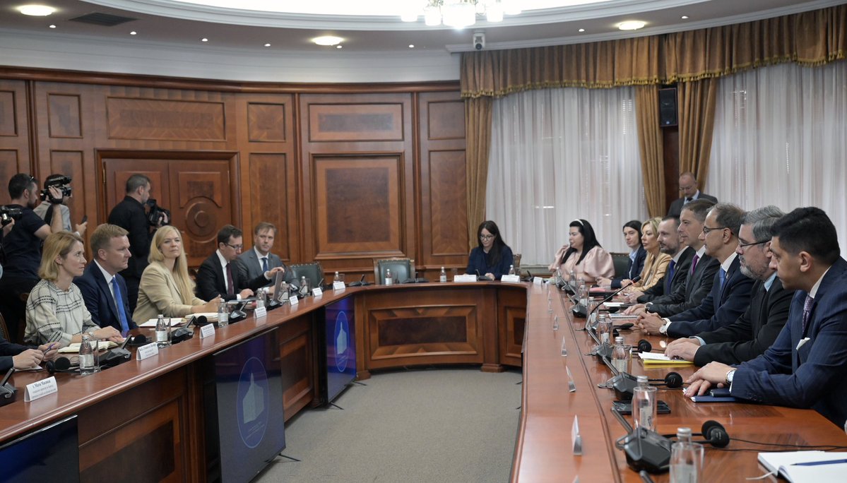 Марко Ђурић (@markodjuric) on Twitter photo Today’s meeting with <a href="/kajakallas/">Kaja Kallas</a> at the <a href="/SerbianGov/">Serbian Government</a>, led by our Prime Minister Djuro Macut, addressed a broad range of key issues—chief among them, strengthening cooperation with our #EuropeanUnion partners to accelerate #Serbia’s accession and advance our strategic foreign Today’s meeting with <a href="/kajakallas/">Kaja Kallas</a> at the <a href="/SerbianGov/">Serbian Government</a>, led by our Prime Minister Djuro Macut, addressed a broad range of key issues—chief among them, strengthening cooperation with our #EuropeanUnion partners to accelerate #Serbia’s accession and advance our strategic foreign