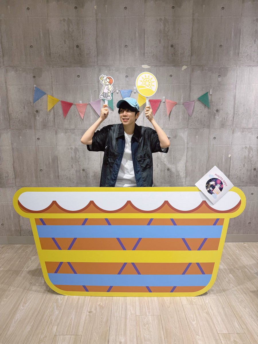 西山宏太朗　ランプ 🎉明日より開催🎉 #西山宏太朗 ポップアップストア 『アーティスト西山
