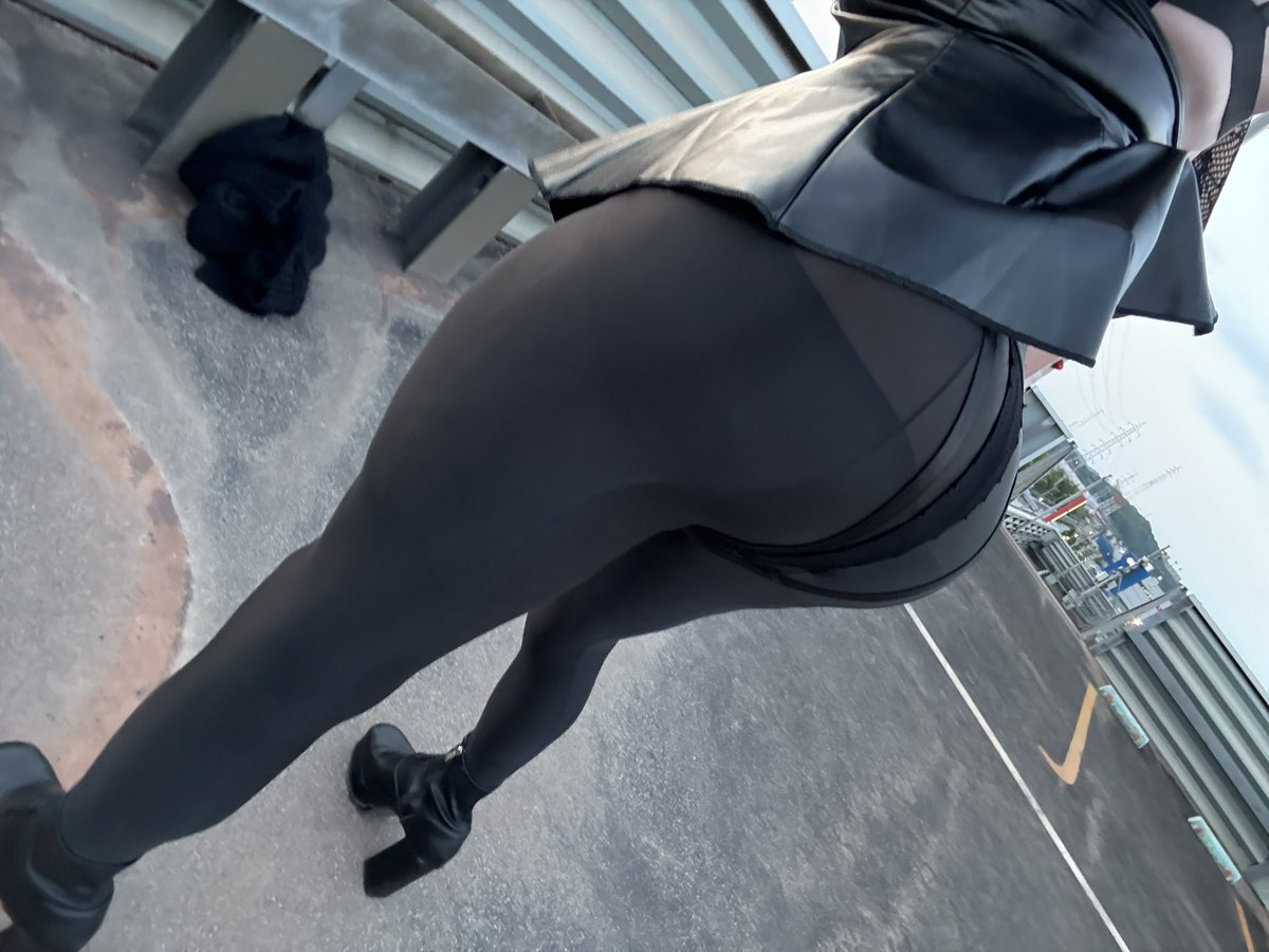 xboobs_'s tweet photo. https://t.co/JyH5wxvmHr