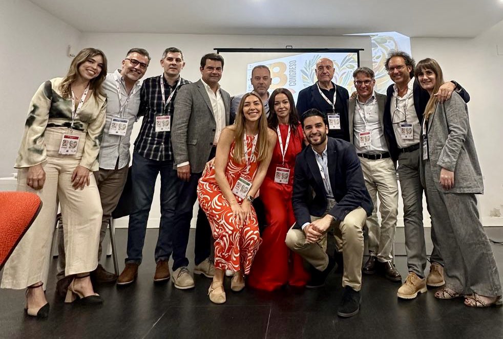 MĂłnica Fernández Quero (@monicaferqu) on Twitter photo CreaciĂłn del grupo de trabajo de Hemodinámica de la Sociedad Andaluza de CardiologĂa <a href="/SACardiologia/">SACardiologĂa</a> . <a href="/DrVictorBecerra/">VĂctor M. Becerra Muñoz</a> <a href="/pepp183/">jose diaz</a> <a href="/MPAOSS/">Manuel Pan</a> <a href="/JTLLERGO/">Javier Torres</a> <a href="/AntonioGomezM21/">Antonio Gomez Menchero</a> <a href="/MAROSFO/">Rosa Fernandez</a> @alejandripc2 <a href="/OjedaOjeda18/">Soledad Ojeda</a> CreaciĂłn del grupo de trabajo de Hemodinámica de la Sociedad Andaluza de CardiologĂa <a href="/SACardiologia/">SACardiologĂa</a> . <a href="/DrVictorBecerra/">VĂctor M. Becerra Muñoz</a> <a href="/pepp183/">jose diaz</a> <a href="/MPAOSS/">Manuel Pan</a> <a href="/JTLLERGO/">Javier Torres</a> <a href="/AntonioGomezM21/">Antonio Gomez Menchero</a> <a href="/MAROSFO/">Rosa Fernandez</a> @alejandripc2 <a href="/OjedaOjeda18/">Soledad Ojeda</a>