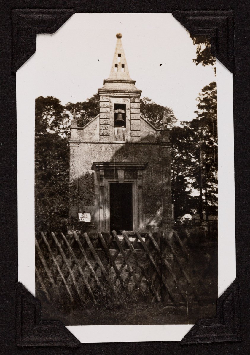 eliotfoundation's tweet image. 'If you came this way in may time, you would find the hedges
White again, in May, with voluptuary sweetness.'
#OnThisDay in 1936, Eliot visited Little Gidding and took some snaps of the church and Nicholas Ferrar's tomb.
#FourQuartets