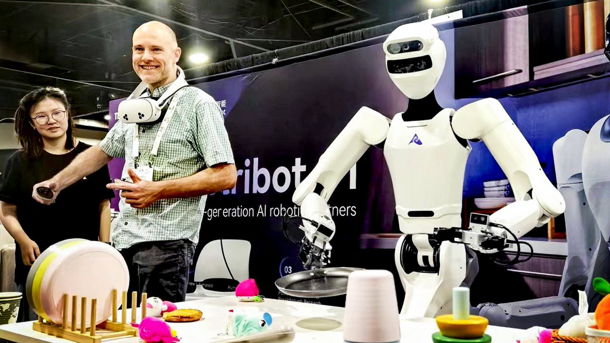 Astribot tweet media