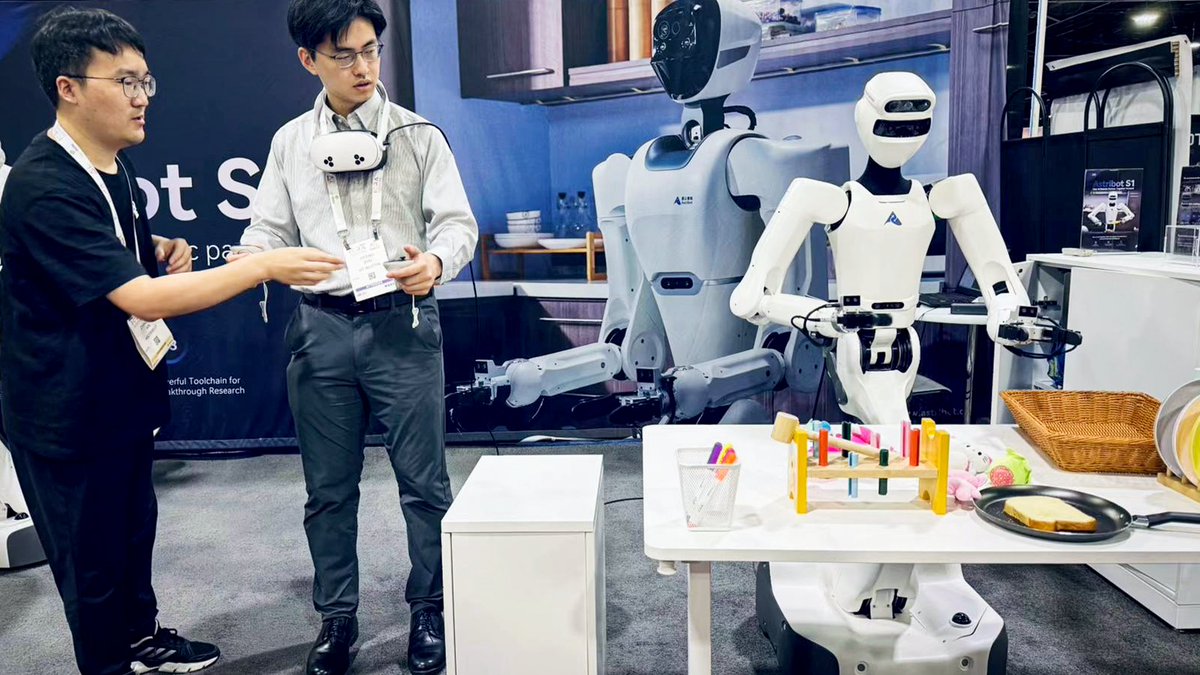 Astribot tweet media