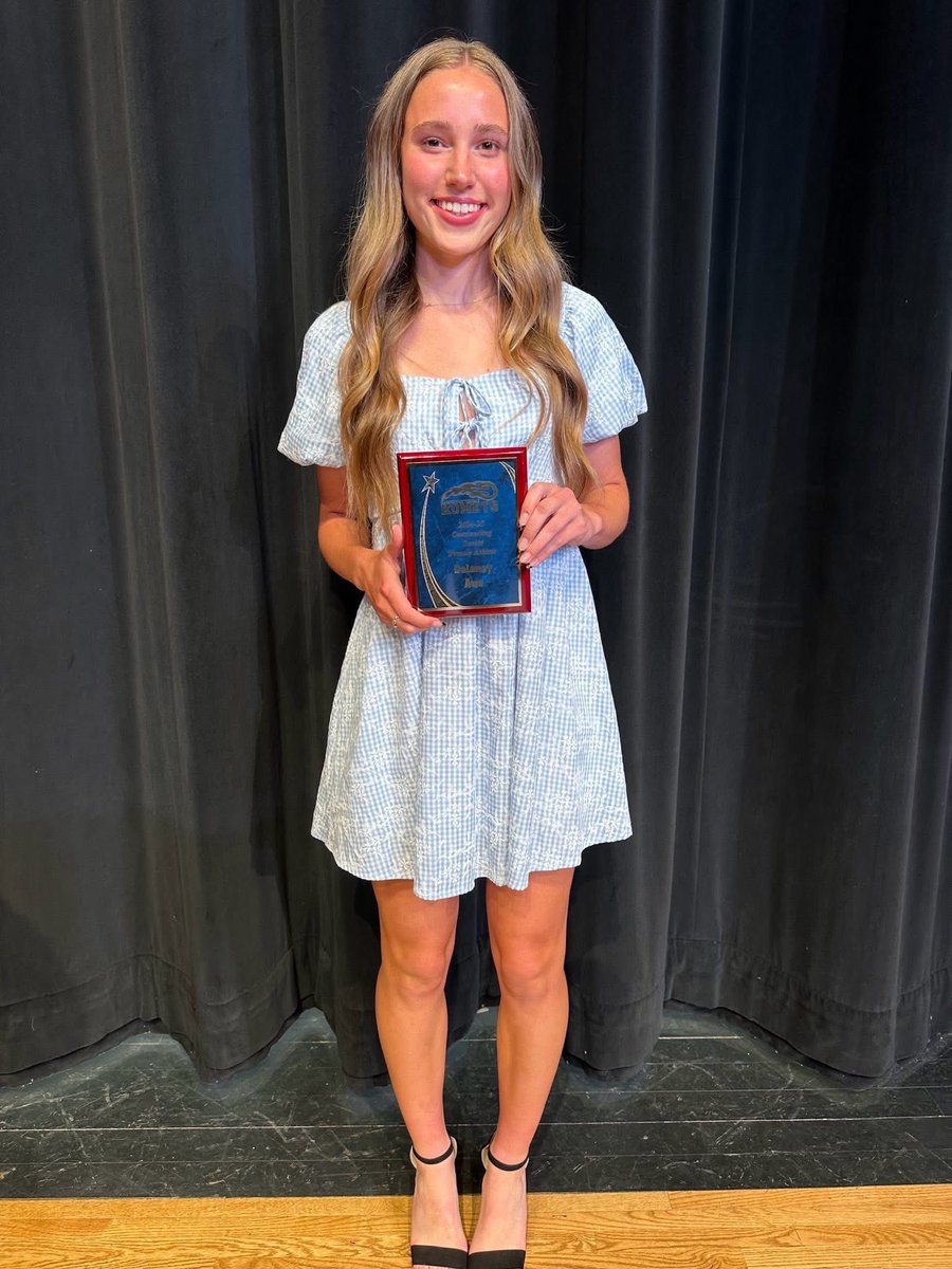 S/O to <a href="/AweDelaney/">Delaney Awe</a> for being named the 2024-2025 Outstanding Senior Female Athlete!