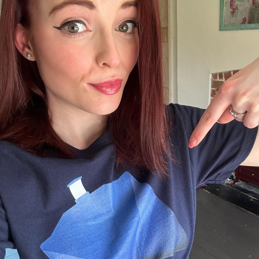 WhoCulture t-shirt locked and loaded for The Reality War cinema screenings next week!

Grab yours here 👉 whatculture-shop.fourthwall.com/en-gbp/product…