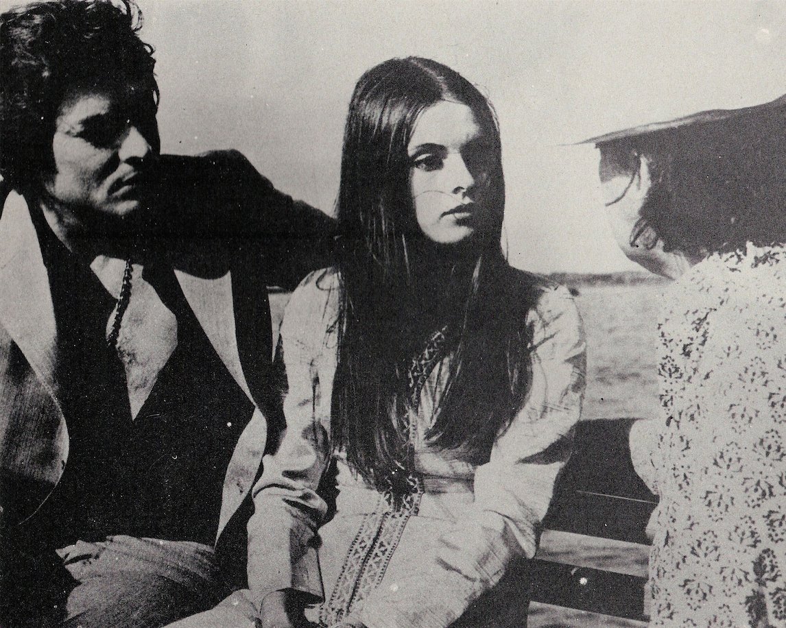 SoledadSublime's tweet photo. #soledadmiranda #jessfranco #fredwilliams in The Devil Came from Akasava, 1970 https://t.co/UBtLjJa6Vf