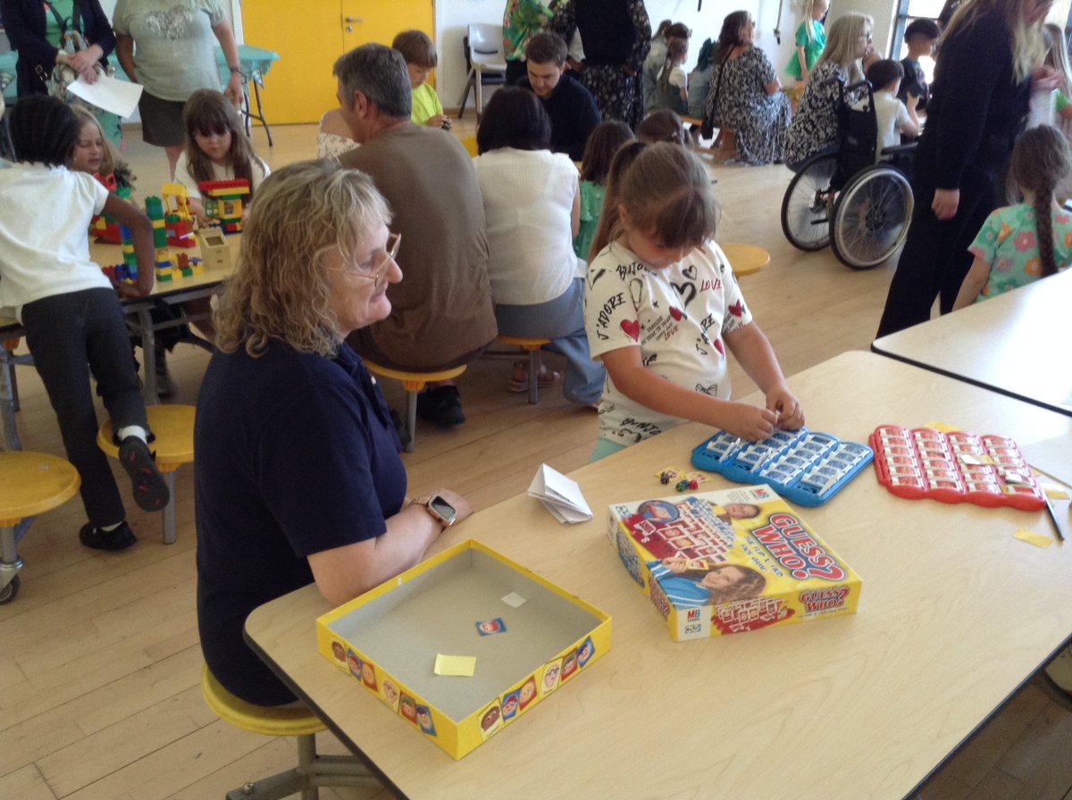 Mrs Cooper tweet media