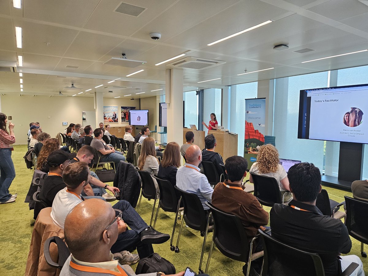 May workshop at the new Salesforce office! 🌟

Special thanks to Salesforce for hosting us!

📸 Photos: bit.ly/439xrHa

Andre van Kampen | Justyna Krajewska | Melina Sena Bayram

#Salesforce #Amsterdam #TrailblazerCommunity #DutchSFCommunity