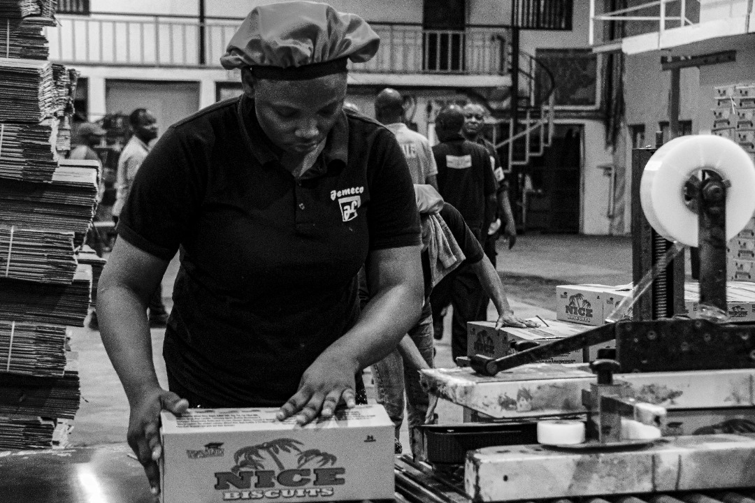 Salamiten's tweet photo. Manufacturing holds a special place in human progress.
When it thrives, jobs are created, value is added, and well-being is assured.

#Salamitenten #photodocumentary https://t.co/5SDe3yYR0m