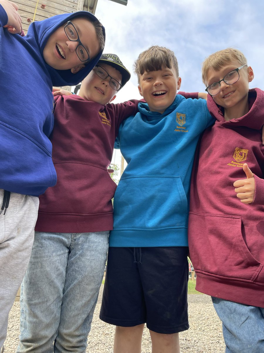 BansteadJunior's tweet photo. Fun with friends! https://t.co/4AltNnsadV