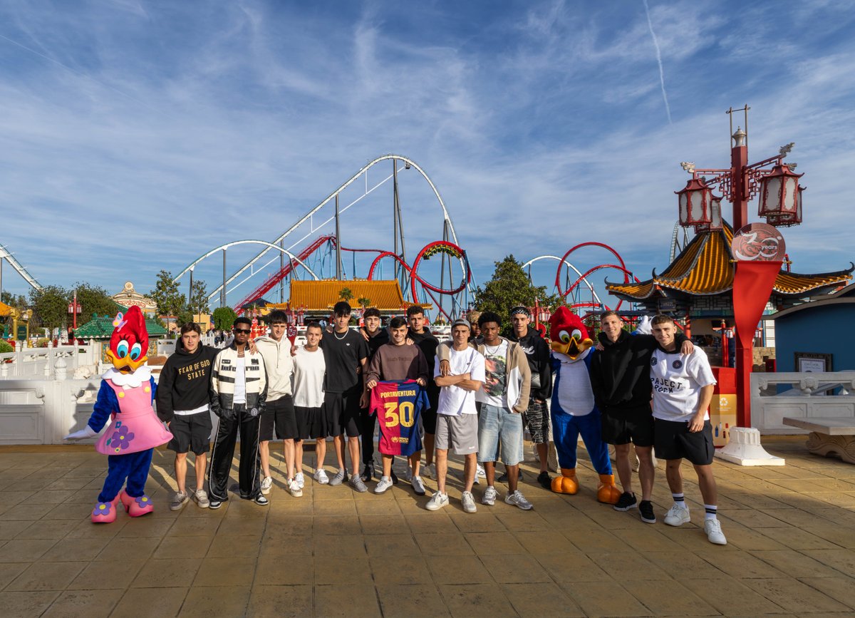.<a href="/FCBarcelona/">FC Barcelona</a> celebrating the titles achieved this season at the 30th Anniversary of PortAventura World 🎢⚽ The t-shirt 😍 >>>>>>>>
