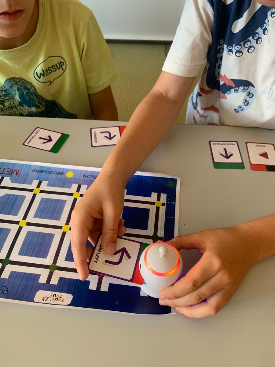 ✅ Robots, programación y mucha emoción en el CEIP Rosalía de Castro de Arganda hoy . Con el programa #CodigoEscuela4_0_Madrid hemos visto cómo se despiertan curiosidades y talentos. Así sí: educación con propósito y futuro.  #IF_CMadrid